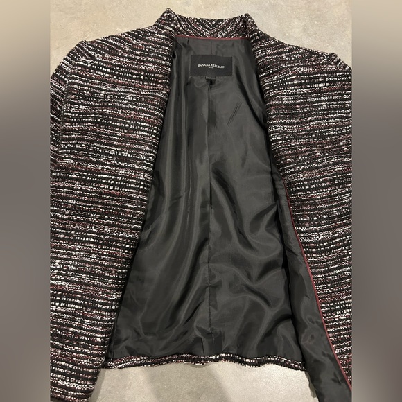 Banana Republic Asymmetrical Zip Boucle Blazer - Picture 3 of 6